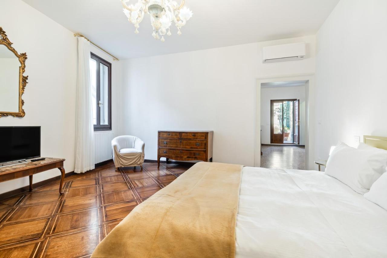 Del Remer Apartment - 5Mins From San Marco Sq Venezia Esterno foto