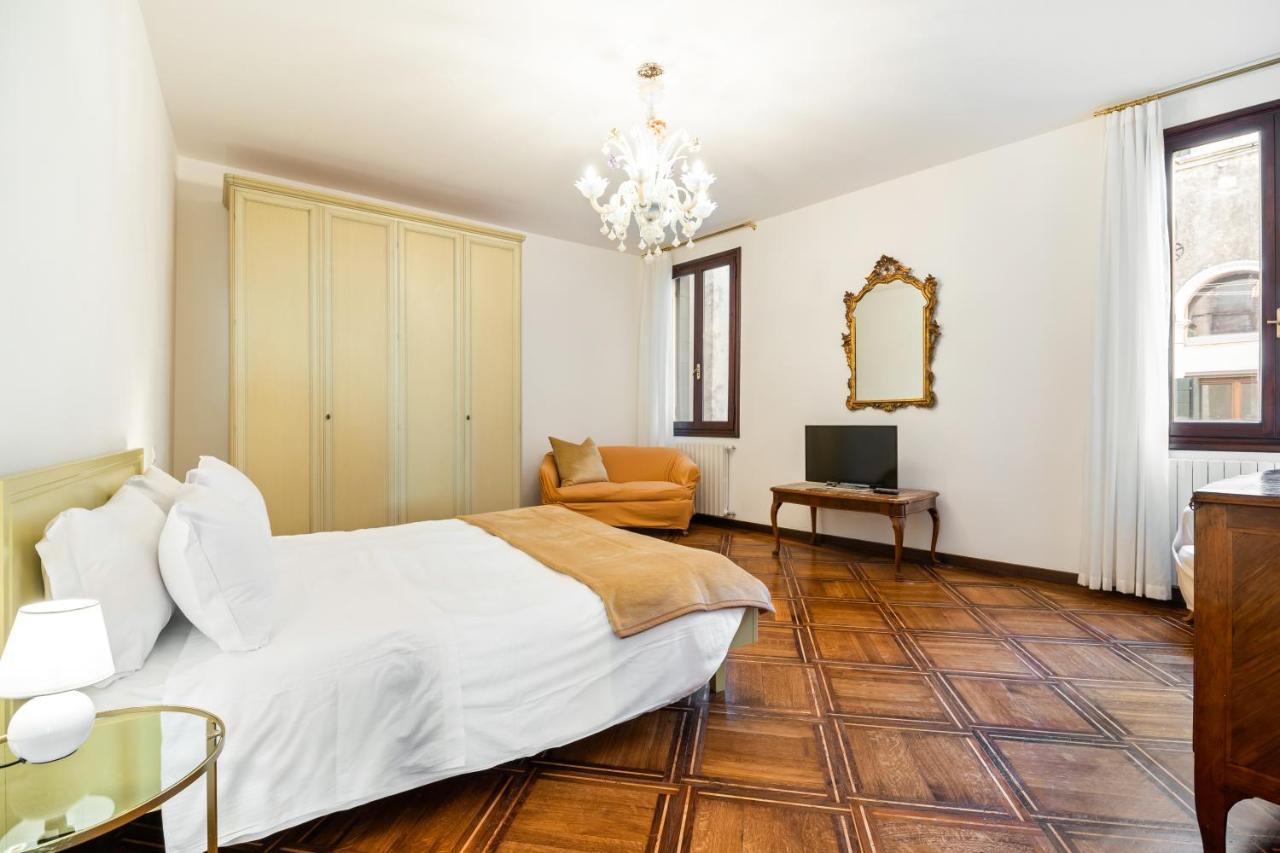 Del Remer Apartment - 5Mins From San Marco Sq Venezia Esterno foto