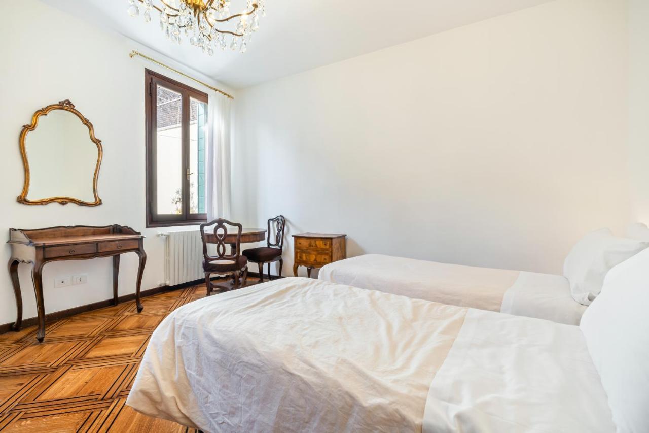 Del Remer Apartment - 5Mins From San Marco Sq Venezia Esterno foto